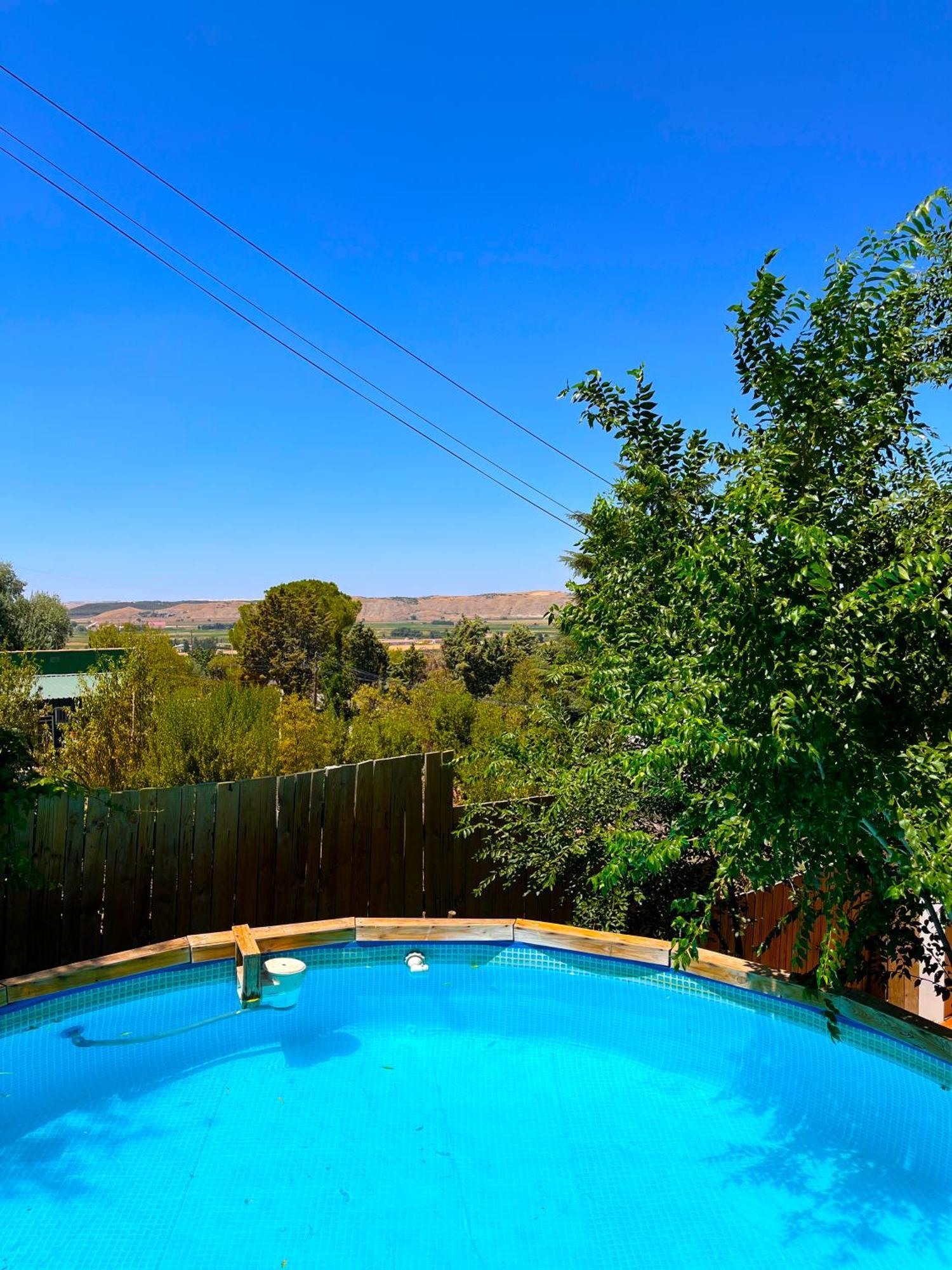 Fee4Me Cabin With Pool And Garden San Martín de la Vega Exteriör bild